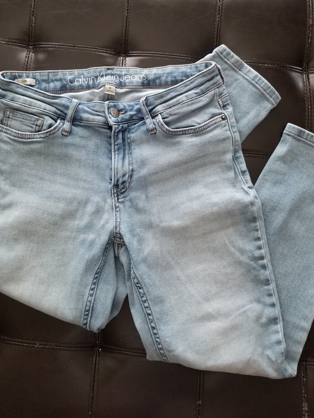 ❗Calvin Klein Light Blue Capri Jesns Size 8❗